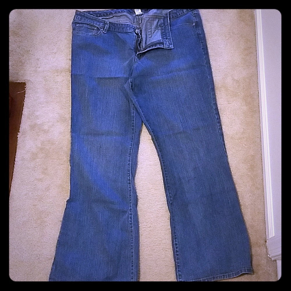 Stretch flare jeans